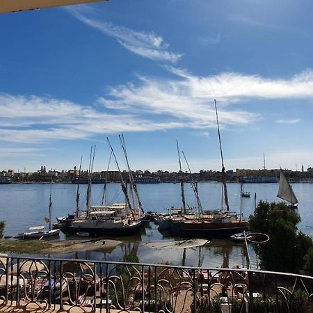 Nile View Panoramique And Garden West Bank Apartment Luxor Bagian luar foto