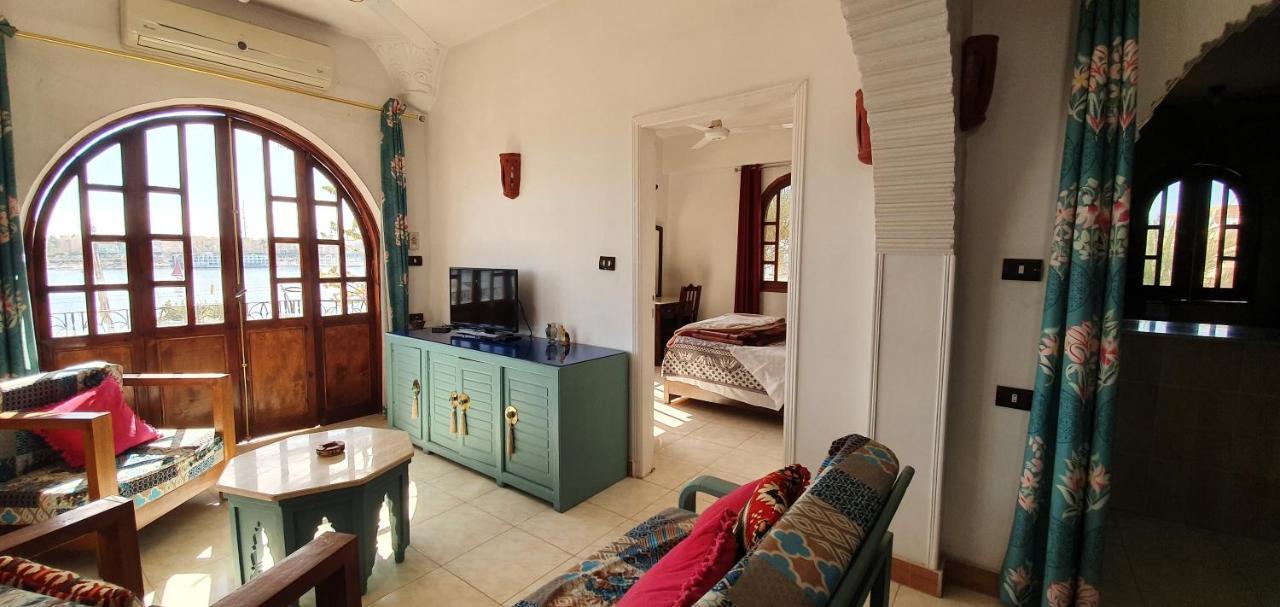 Nile View Panoramique And Garden West Bank Apartment Luxor Bagian luar foto
